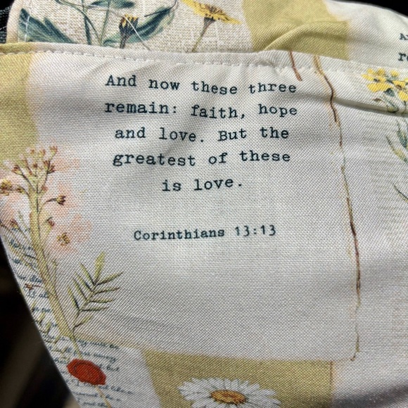 Car Trash/Utility Tote Bible Verses Floral 9” w x 4”d x 12” l 10” strap Handmade - Picture 9 of 11